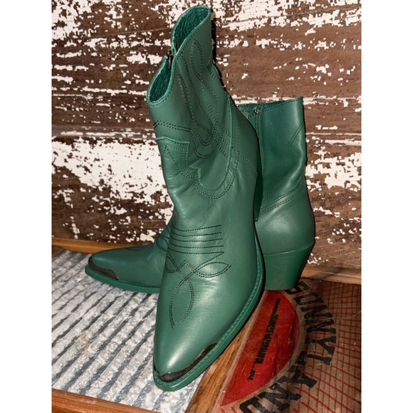 Steve Madden Shoes - Women's Steve Madden Green Western Ankle Boots US 9 Silver Toe